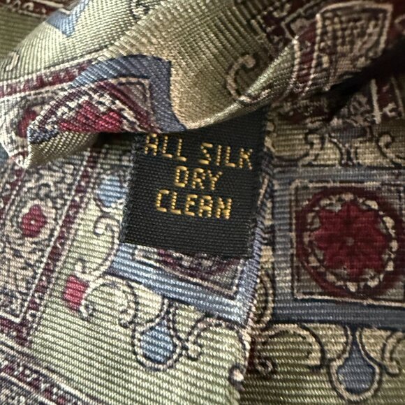 Lot Of 2 Vintage Etienne Aigner All Silk Neckties Floral Geometric Patterns USA - Picture 10 of 15